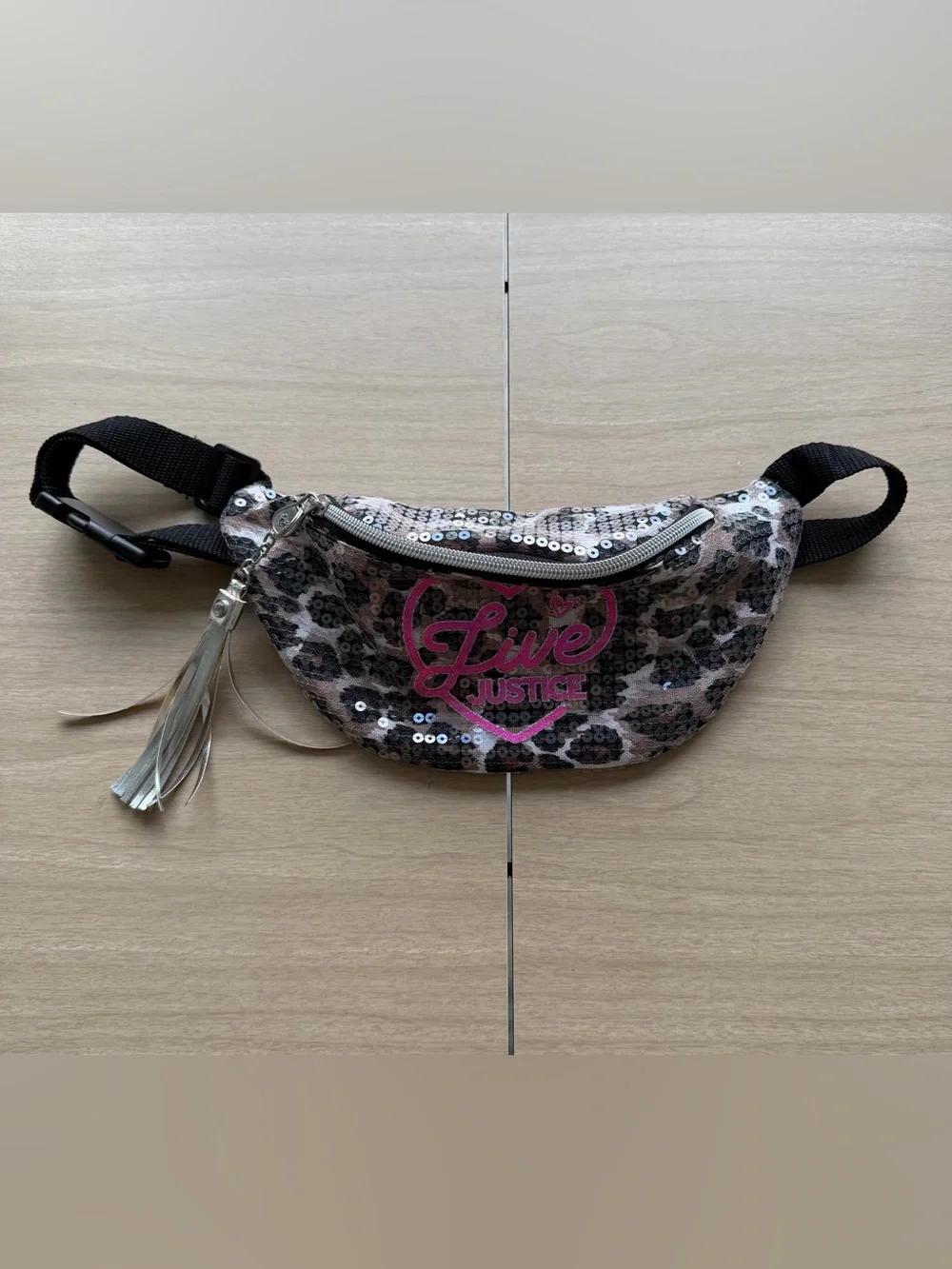 Justice Girl’s Leopard Print Sequin Fanny Pack OS